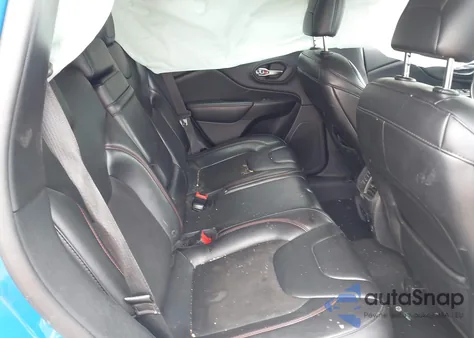 2019 Jeep Cherokee Trailhawk 4X4 z USA, uszkodzony, nr VIN 1C4PJMBX3KD295295